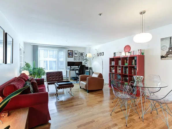 329 Rue Notre Dame E #130, Montreal, QC H2Y 3Z2