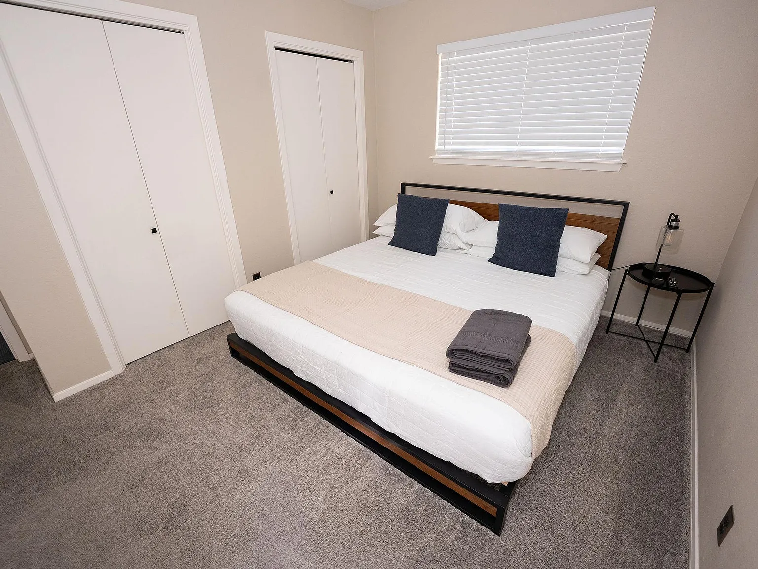 4 bed, 2.0 bath, 1700 sqft, $1,191 — Photo 1