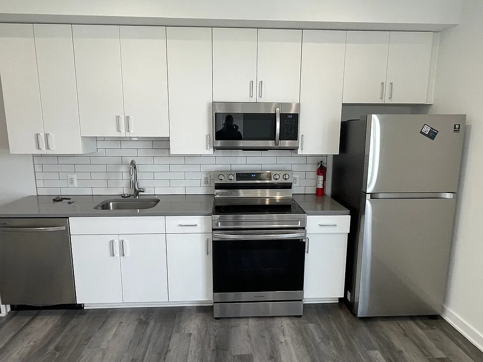 2215 Minnesota Ave SE #18