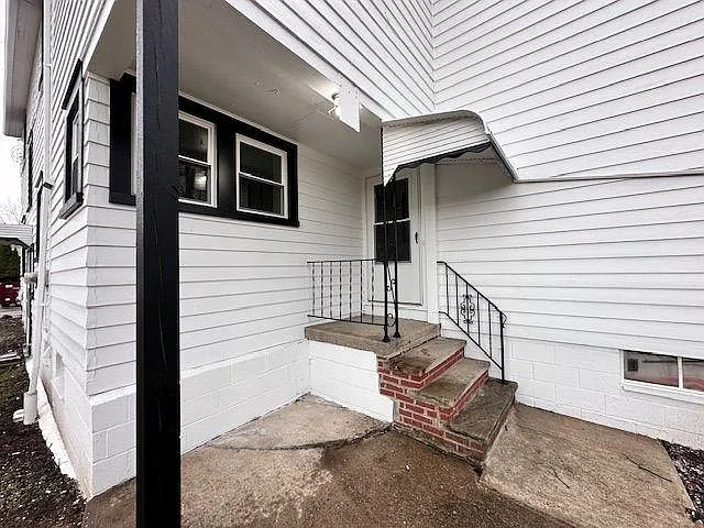 1302 E 331st St #2 — Photo 2
