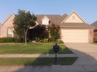 2625 S 13th St E, Broken Arrow, OK 74012