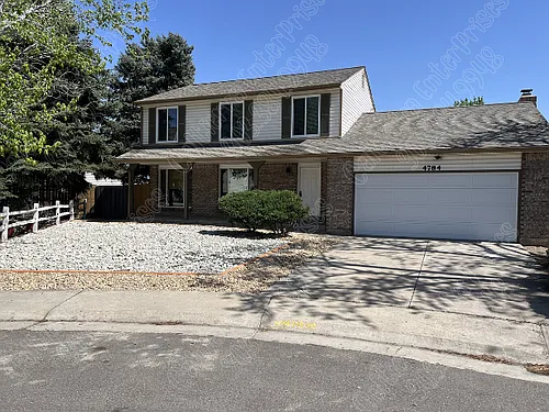 4784 Fraser Way Photo 1
