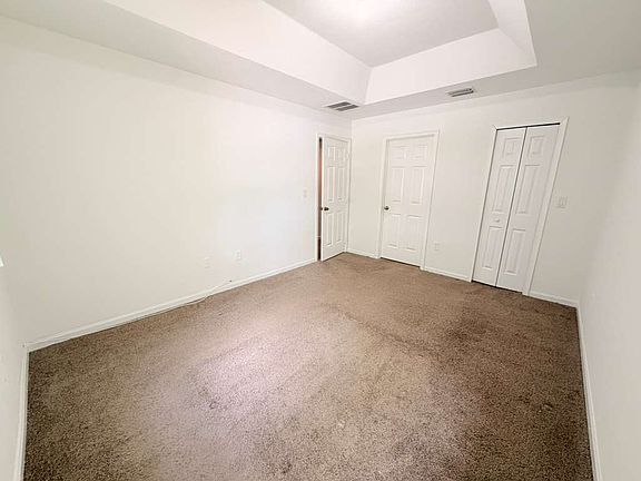 5th image of 2628 SE 14th Ave #1
