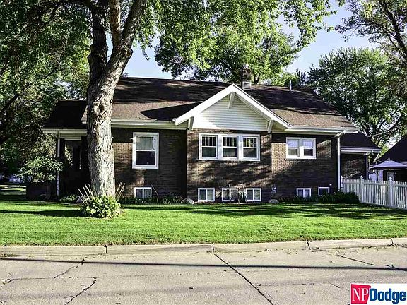 2nd image of 2004 N Park Ave