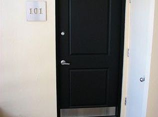 1055 N Corona St APT 101, Denver, CO 80218