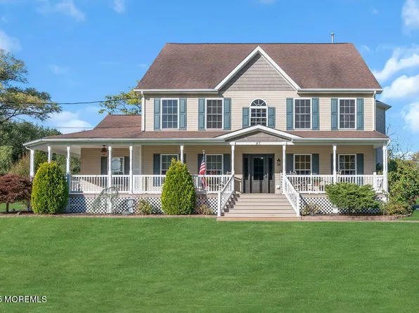 87 N Maple Avenue, Tuckerton, NJ 08087