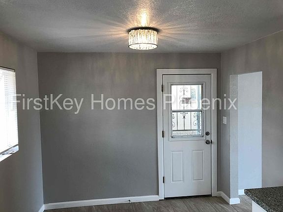 5th image of 4347 W Clarendon Ave
