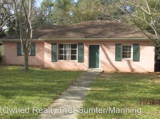 44 S Church St, Summerton, SC 29148