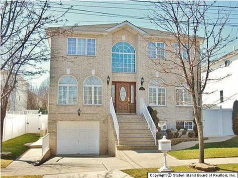 1st image of 48 Hale St