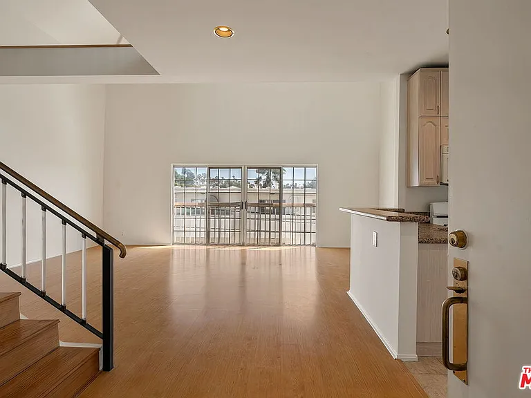 923 Euclid St #302 — Photo 1