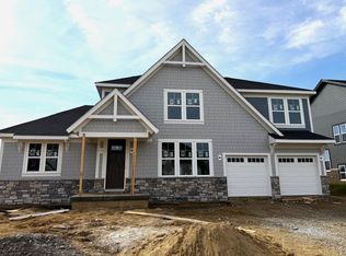 1327 Blueberry Cv, Grove City, OH 43123