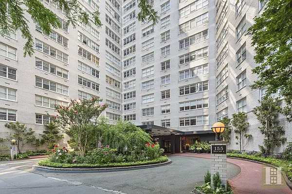 Rented by Halstead Real Estate | media 15