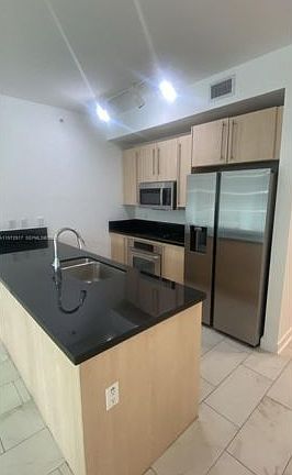 3rd image of 1111 1st Ave #2016N