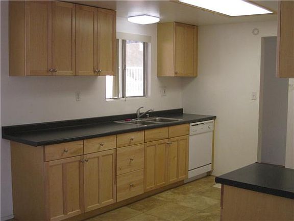 4th image of 2041 Alta View Dr