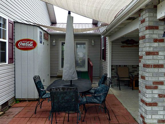 2nd image of 1119 Hill St