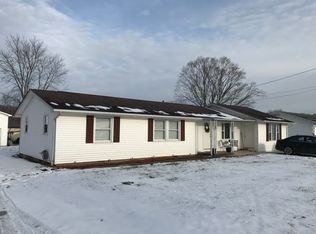 90 Maple Dr, Evans, WV 25241