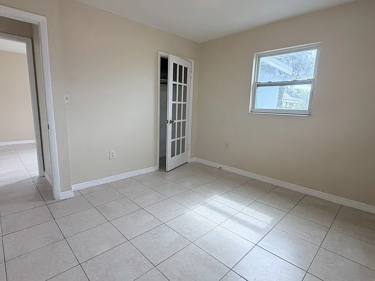 2107 Washington St NE #C — Photo 8