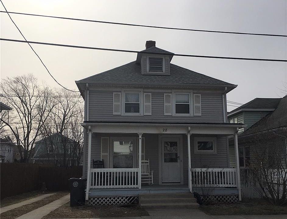 1st image of 28 Cliffdale Ave
