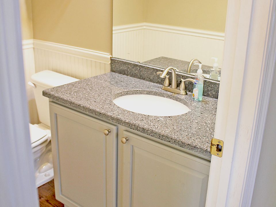 2nd image of 130 Bouquet Ct