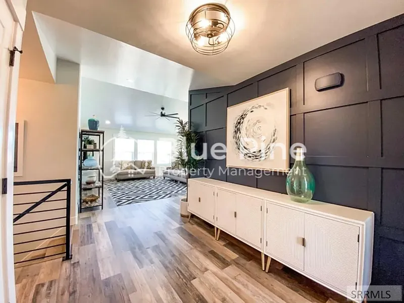 Building Photo - 6389 Maggie Dr