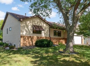 1797 Eldridge Ave W, Roseville, MN 55113