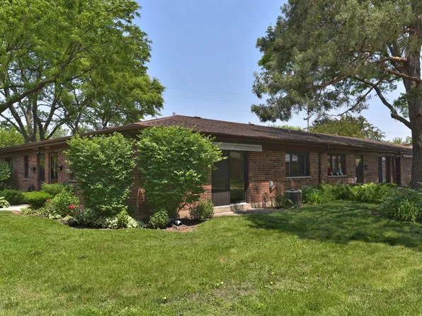 830 N Chicago Ave, Arlington Heights, IL 60005