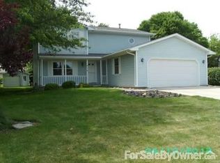 510 N Washington St, Hudson, IL 61748