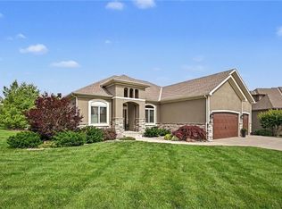 2910 NE 102nd Ter, Kansas City, MO 64155