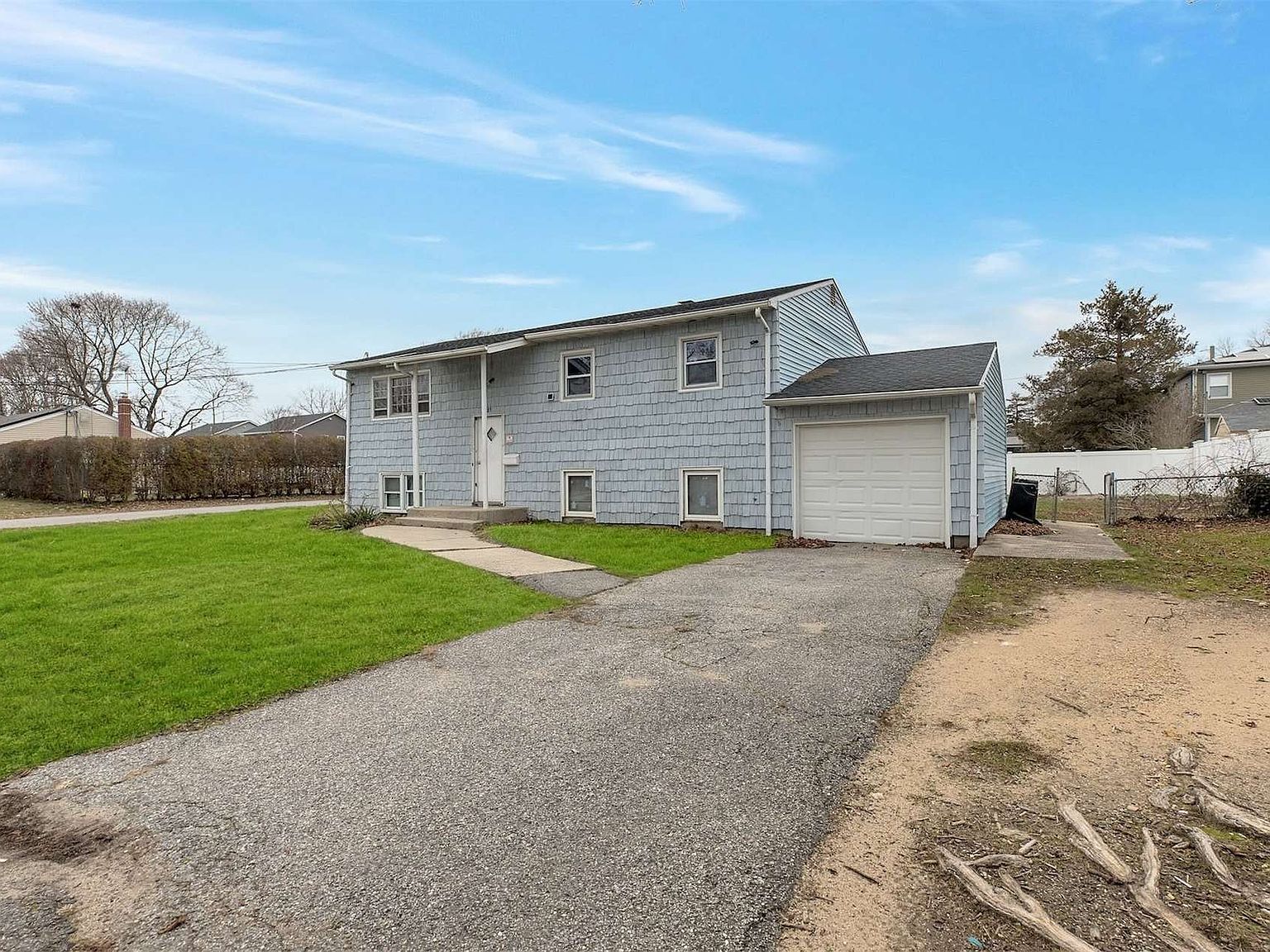 189 Columbus Avenue, West Babylon, NY 11704 Zillow