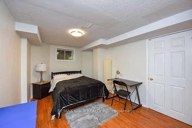 198 Harrowsmith Dr — Photo 13