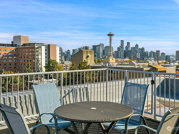 2nd image of 919 2nd Avenue W #201