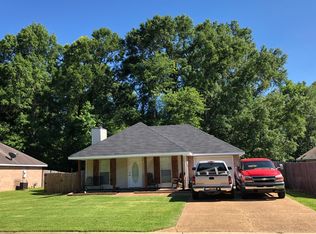 3015 Meagan Dr, Jackson, MS 39272