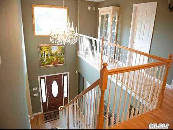 3rd image of 38 Wildflower Dr