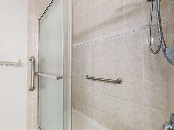 5300 Washington St APT D303, Hollywood, FL 33021