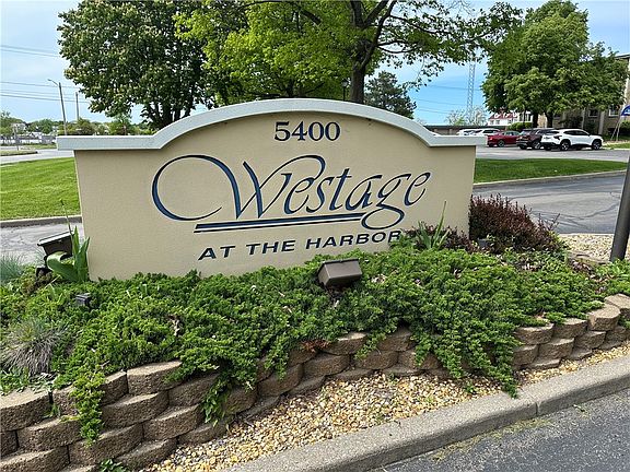 2nd image of 610 Westage At The Hbr #610