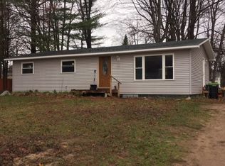 6095 Hill St, Alanson, MI 49706