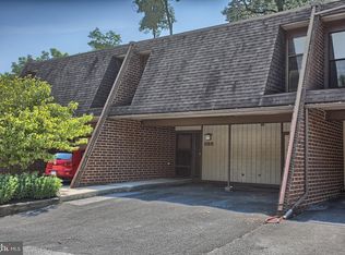 628 Cedar Ridge Ln, Mechanicsburg, PA