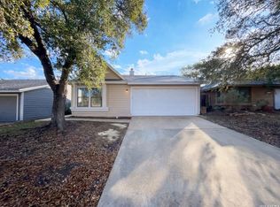 15009 Winter View Dr, San Antonio, TX 78247