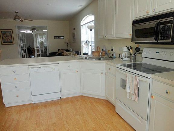 3rd image of 38424 Driftwood Ct #622