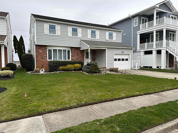 3rd image of 2012 Glenwood Dr
