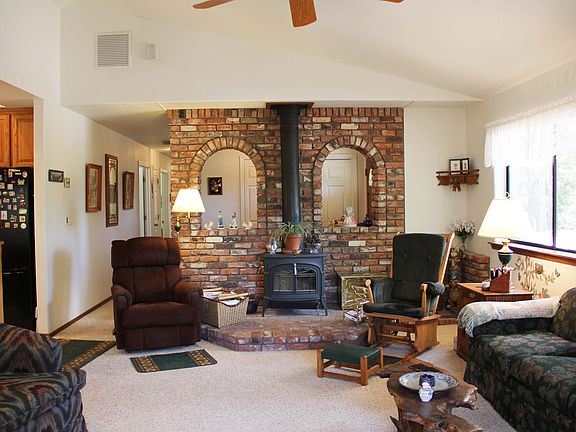 4th image of 2311 Magic Mine Rd