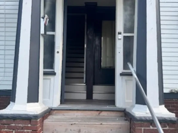 3211 W 82nd St APT A, Cleveland, OH 44102