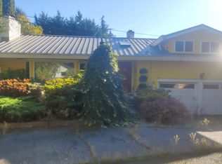 12203 9th Ave NE, Seattle, WA 98125