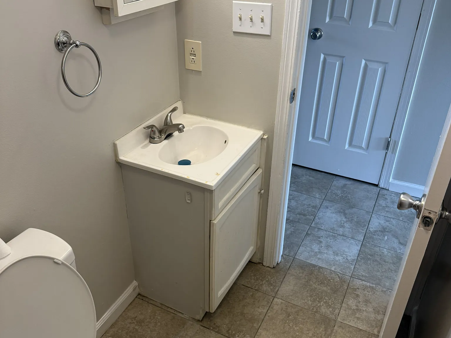 2 bed, 1.5 bath, 900 sqft, $1,350 — Photo 4