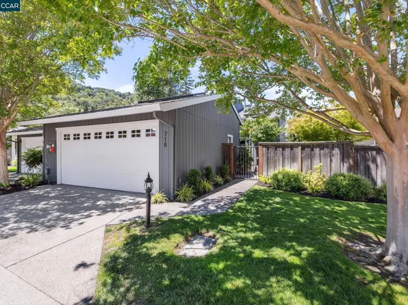 718 Augusta Dr, Moraga, CA 94556