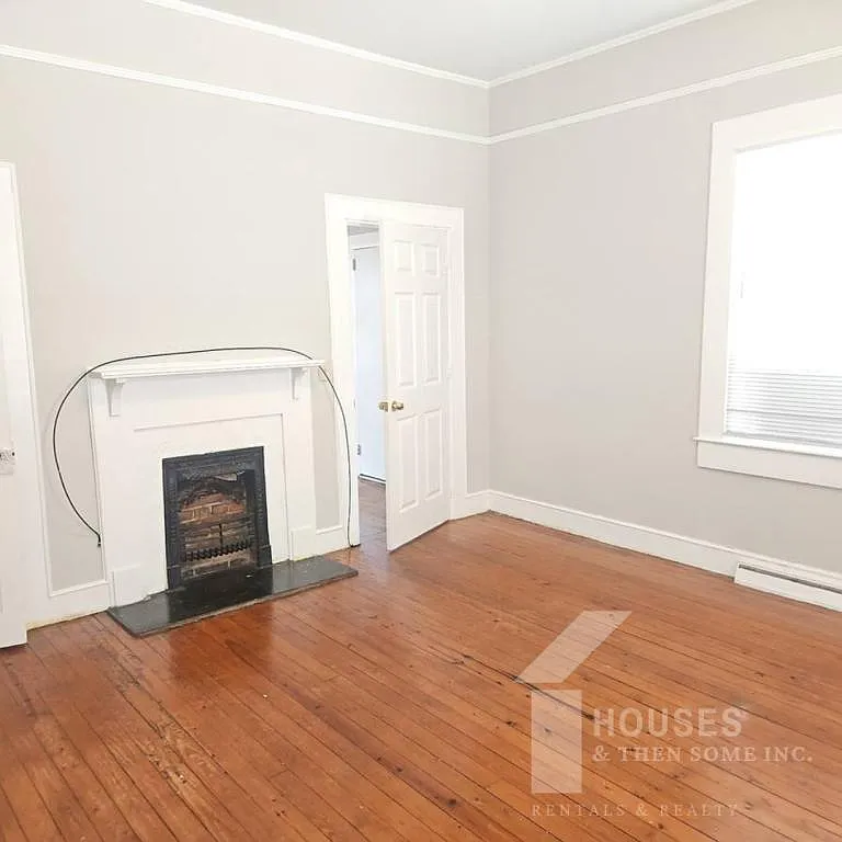 263 Beacon St — Photo 3