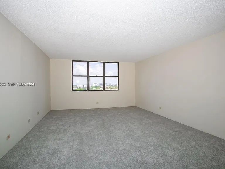 1800 NE 114th St #1502 — Photo 13