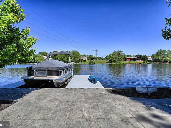 3rd image of 631 Heritage Dr
