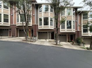 4236 S Corbett Ave #3, Portland, OR 97239