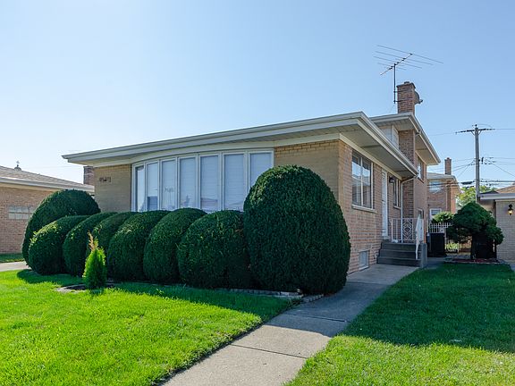 2nd image of 8531 W Carmen Ave